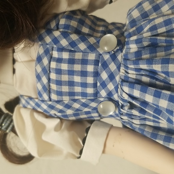 VINTAGE Franklin Heirloom 16" Dorothy Doll w/adjusting stand. No Toto & basket - Picture 6 of 7